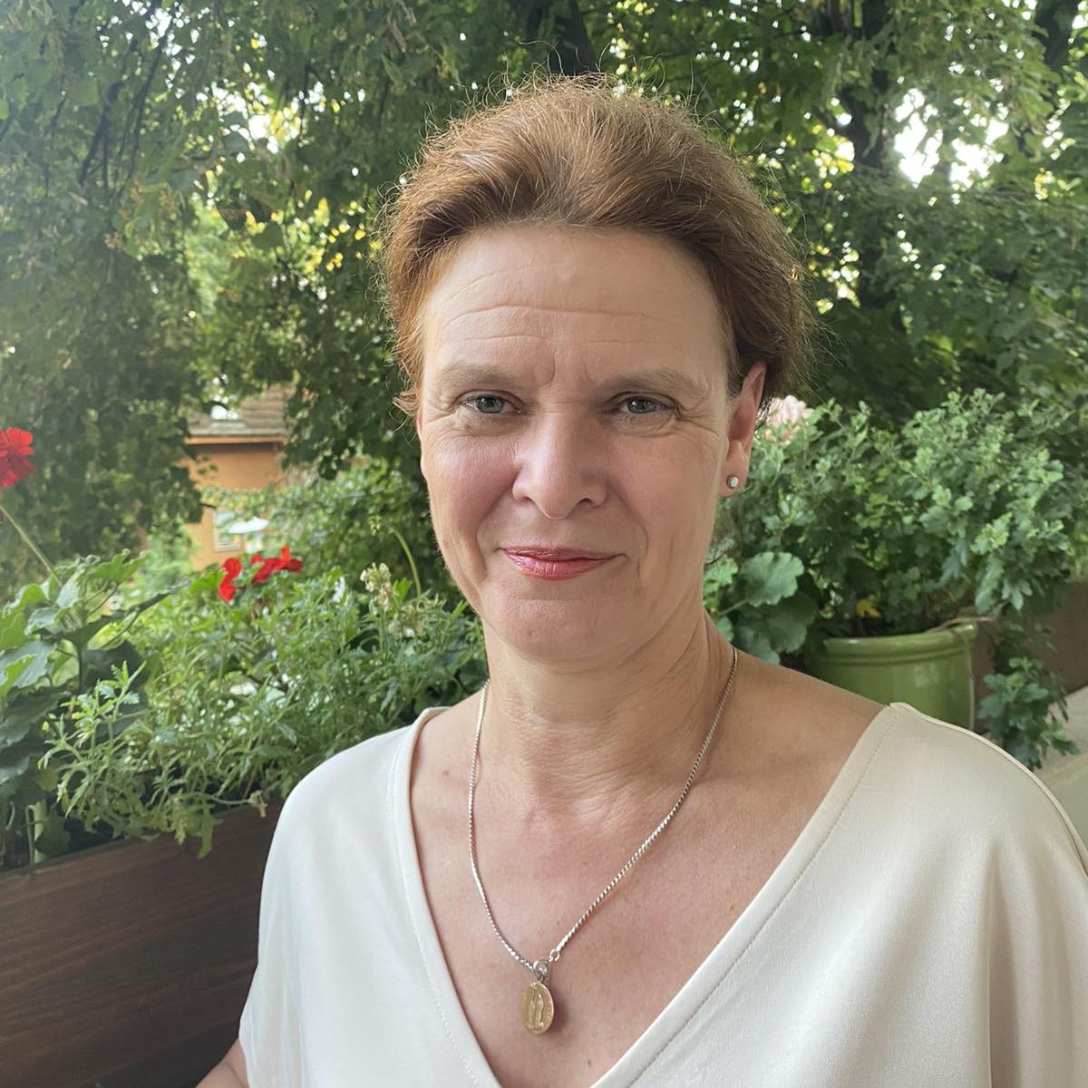 Profile image of Dr Éva Sztáray Kézdy